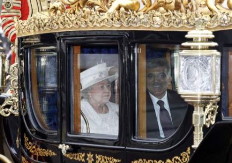 Cumhurbaşkanı Gül İngiltere'de 17