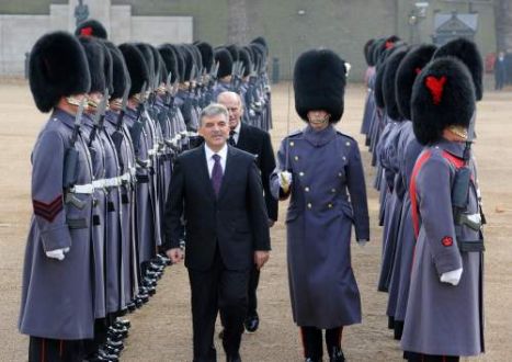 Cumhurbaşkanı Gül İngiltere'de 3