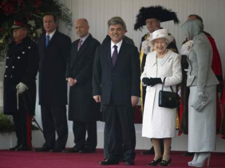 Cumhurbaşkanı Gül İngiltere'de 32