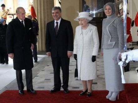 Cumhurbaşkanı Gül İngiltere'de 33