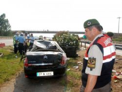 Ceyhan'da Kaza: 3 Kişi Öldü 3 Kişi Yaralandı