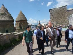 Yakutiye Belediye Başkanı Korkut: Üç Kümbetler Yeniden Doğuyor