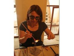 Ateşin Camla Büyülü Dansı, Hobiyi Kazanca Çevirdi