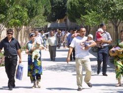 Nakşibendi Hazretlerinin Türbesi’ne İnsan Akını