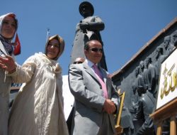 Atatürk Anıtı Önünde Filografi Sergisi Açıldı