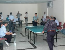 Adliye Çalışanları Masa Tenisi Turnuvasında Stres Atıyor