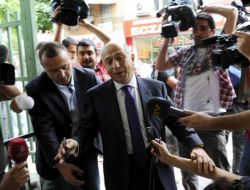 Aziz Yıldırım’a Ziyaretçi Akını..