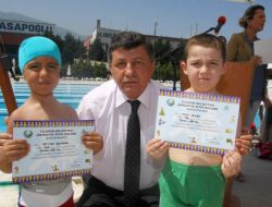 Yaz Spor Okulu Öğrencileri Sertifikalarını Aldı