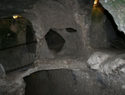 KAYMAKLI YERALTI ŞEHRİ