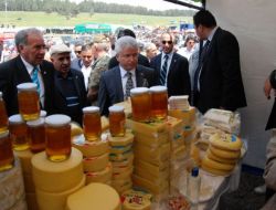 ARDAHAN FESTİVALLERE DOYDU