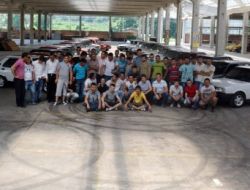 Otomobil Tutkunları Alaplı'da Bir Araya Geldi