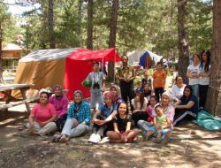 Herkes Denize İnerken Onlar Yaylaya Çıkıyor