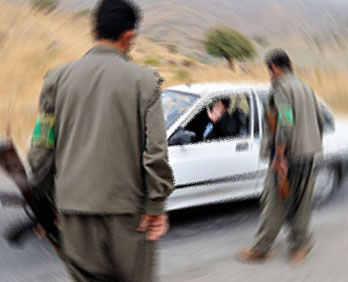 Teröristler yol kesip kimlik kontrolü yaptı