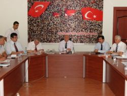 Denizli Valisi Erkmen: Bazı Meslek Dallarında Yetişmiş Eleman Eksikliği Var