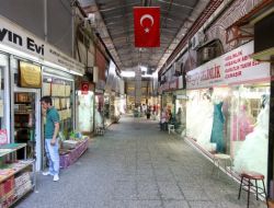 Bursa'nın Tarihi Sahaflar Ve Gelinlikçiler Çarşısı Da Restore Edilecek