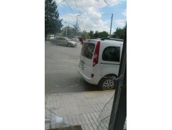 Kafasını Kapıya Çarparak Yaralandı