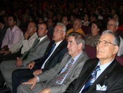 Söz Uçar, Yazı Kalır!