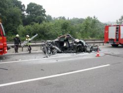 Tem'de Feci Kaza: 2 Ölü 3 Yaralı