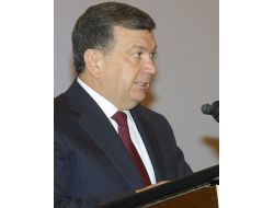 Özbekistan Başbakanı İlk Defa Parlamentoya Hesap Verecek