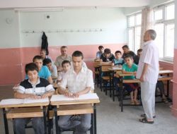 Kur’an Okuma Azmi Engel Tanımıyor.