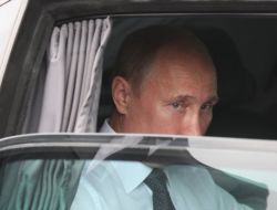 CEM ÖZDEMİR İSTİFA ETTİ