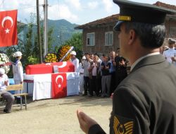 BARTIN ASKERİNE AĞLADI!