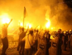 Terörist Saldırıyı Protesto Ettiler