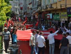 Şehitleri Anma Yürüyüşünde Provokasyon