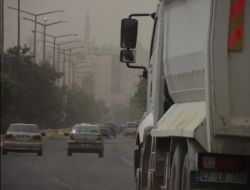 Toz Bulutu Midyat’ta Hayatı Olumsuz Etkiliyor