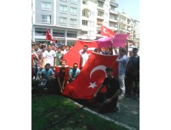 Sinop’ta Gençler Teröre Tepki Gösterdi