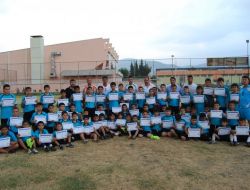 Kozan Belediyesi Yaz Futbol Okulu Sona Erdi