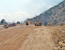 Kozan Feke Arasındaki Yol Çalışmaları Devam Ediyor