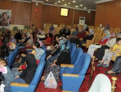 Anne Babalar, Okul Öncesi Eğitimde Hem Bilinçleniyor Hem De Para Kazanıyor