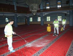 Palandöken Belediyesi, Ramazan Öncesinde Camileri Temizliyor