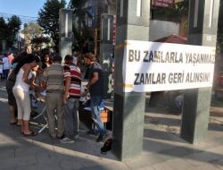 Antalya’da Toplu Ulaşıma Zammın Geri Alınması İçin İmza Kampanyası Başlatıldı