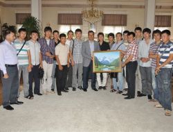 Kırgız Öğrenciler Eyüp Belediyesi'ni Ziyaret Etti