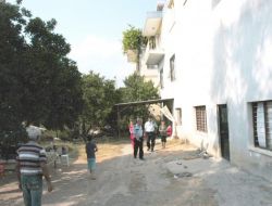 Bıçakladığı Eşi Tarafından Silahla Vuruldu