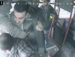 Minibüsçülerin Otobüs Sürücülerini Darp Etmesi Kameralara Yansıdı