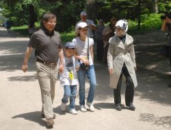 Dışişleri Bakanı Davutoğlu, Ailesiyle Gölcük'te Tatil Yapıyor