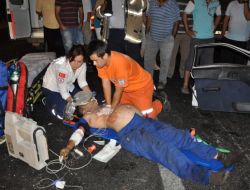 Kamyonan Arkadan Çarpan Aracın Sürücüsü Öldü