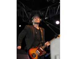 'BEYAZ KOZA'DA EMRE AYDIN SAHNE ALDI