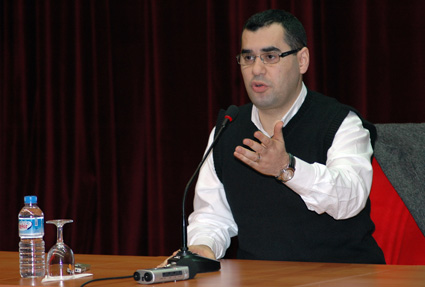 Aysever haberin başında