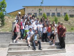 Engelli Gençler Hayallerini Toprağa Taşıdı