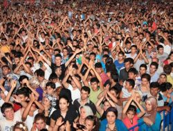 Pop Sanatçısı Nez Antakya’da Konser Verdi