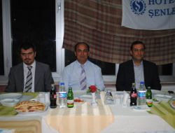 Hakkâri Valiliği, Kürtçe Kursunu Tamamlayan Akademisyenlere Veda Yemeği Verdi