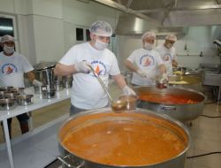 Muratpaşa Belediyesi Hayırsever Desteğiyle 20 Bin Kişiye İftar Dağıtacak