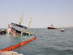Mazotun İzmir Körfezi'ne Yayılması Önlendi