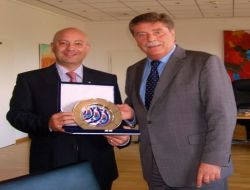 Köln Başkonsolosu Basa, Başbakan'a Mektup Yazan Belediye Başkanı Schramma'yı Ziyaret Etti