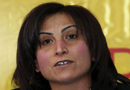 Tuğluk Kürtler'den özür diledi