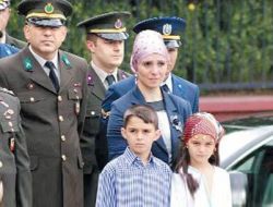 Anma Töreninde Başörtüsü Krizi